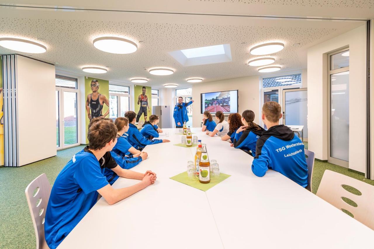 Hoessensportzentrum Westerstede Ngoại thất bức ảnh