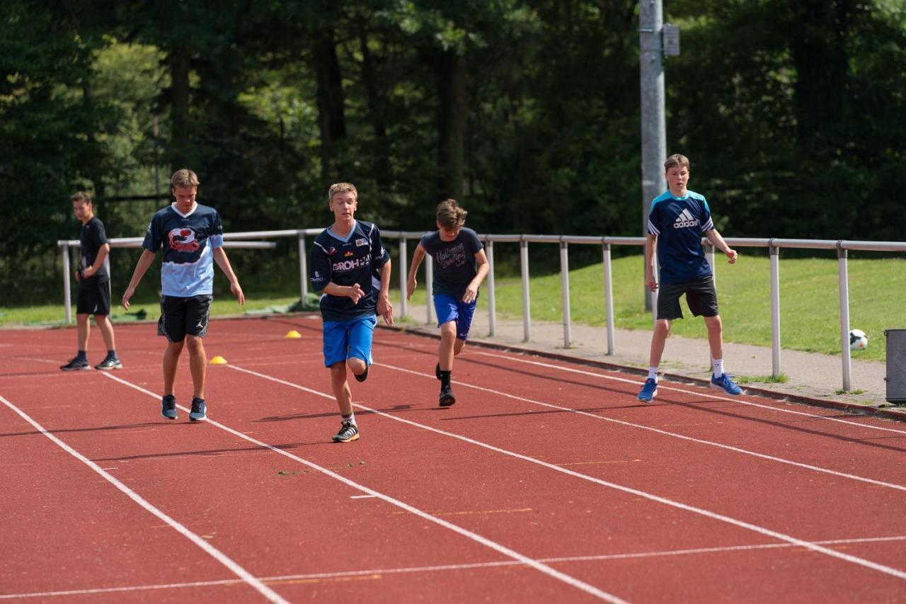 Hoessensportzentrum Westerstede Ngoại thất bức ảnh