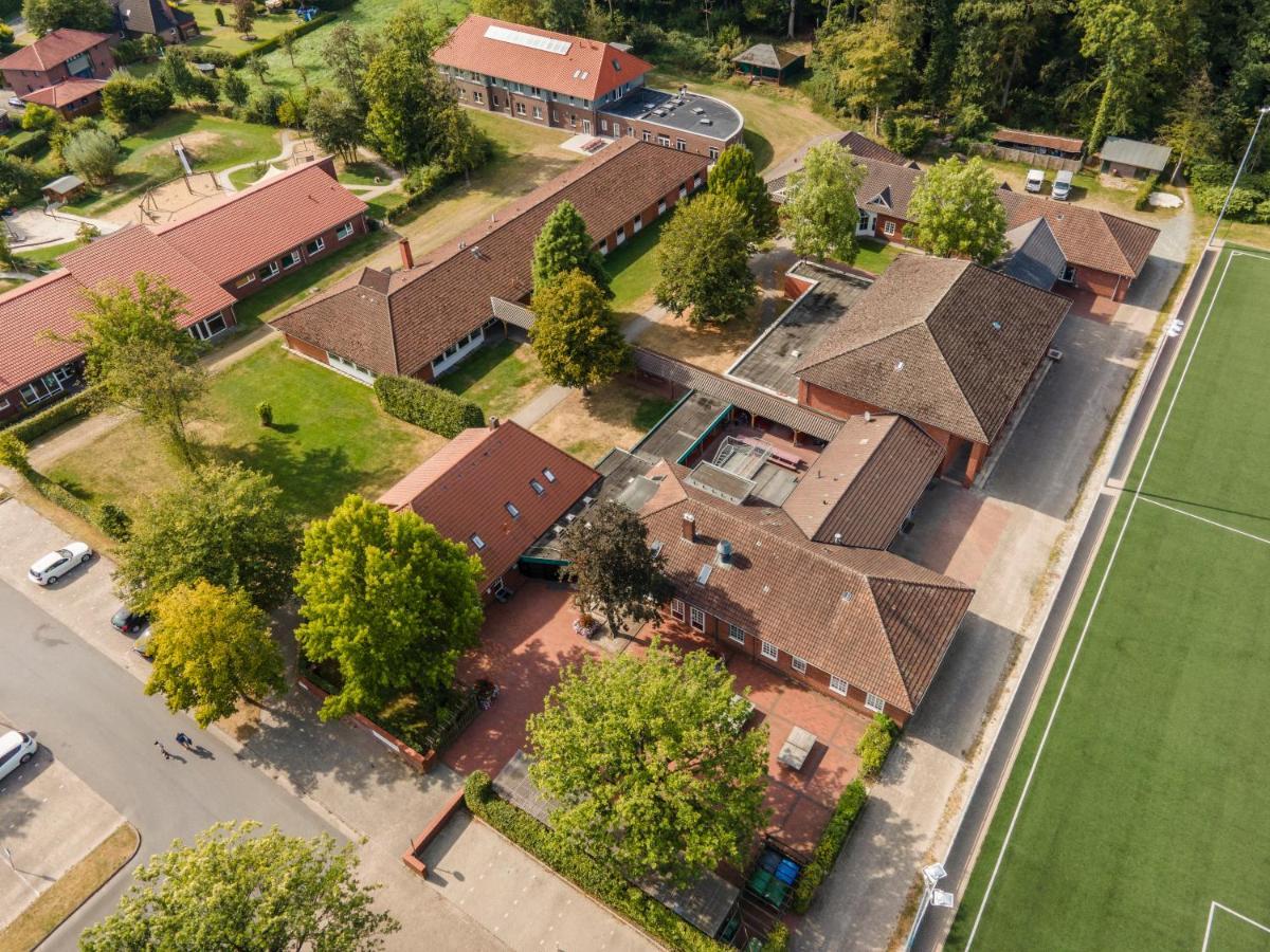 Hoessensportzentrum Westerstede Ngoại thất bức ảnh