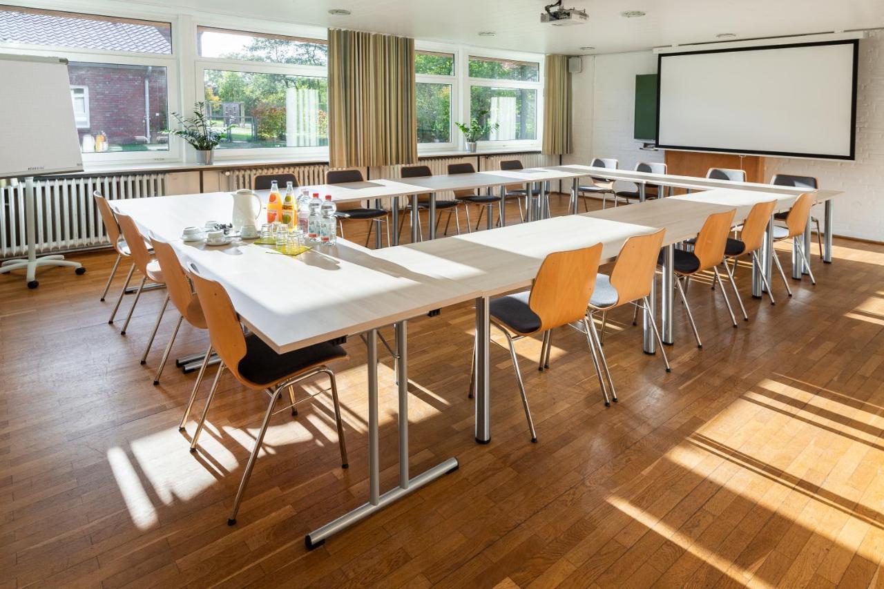 Hoessensportzentrum Westerstede Ngoại thất bức ảnh